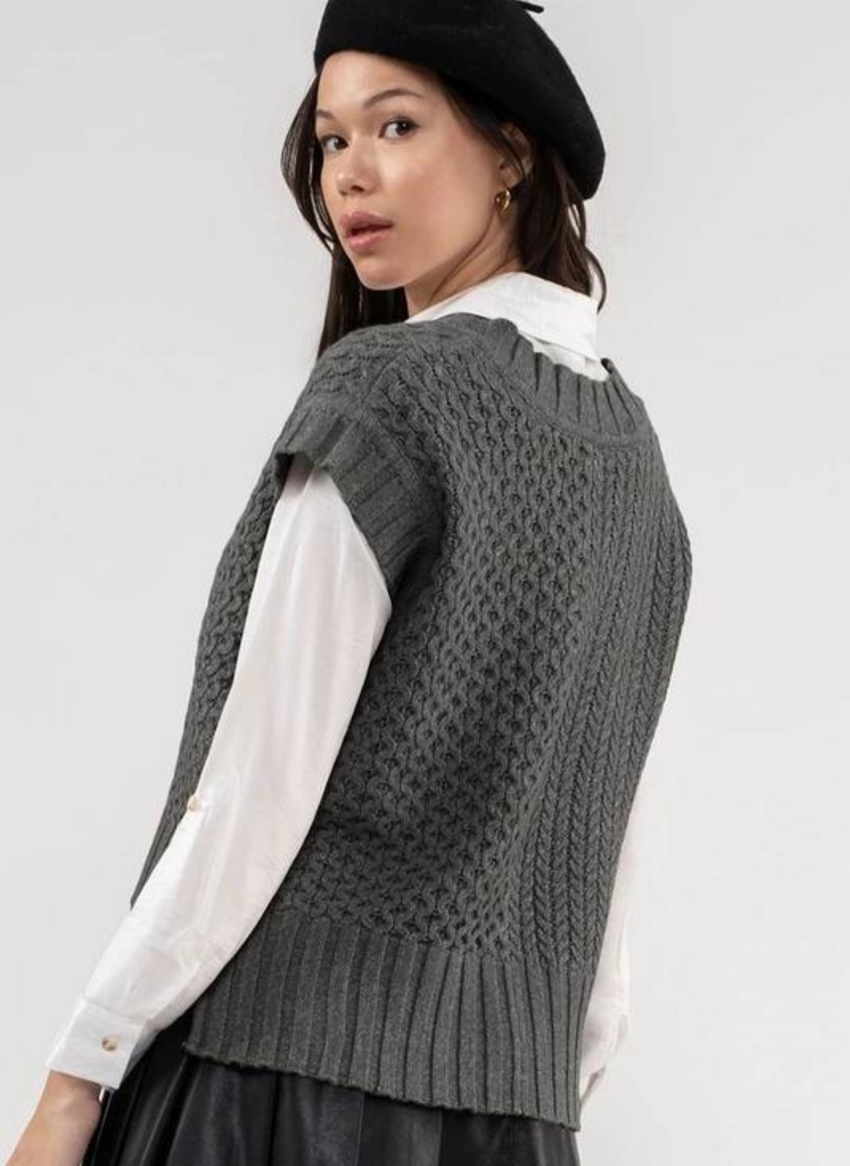 Contrasting Knit Sweater Vest
