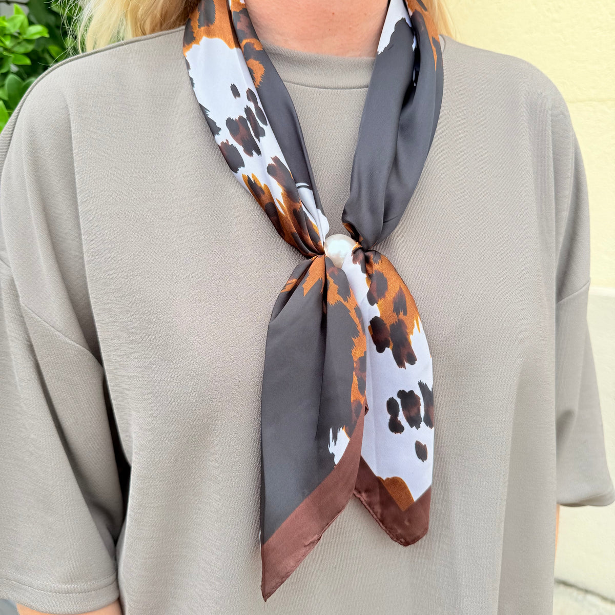 Ready to Wear Scarf w/ Ring