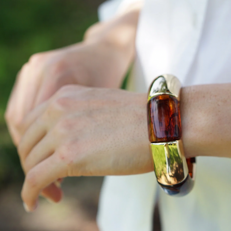 Jasmine Sculpted Resin Stretch Bracelet