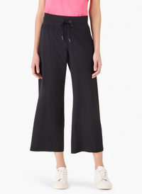 Tech Stretch Wide Leg Crop