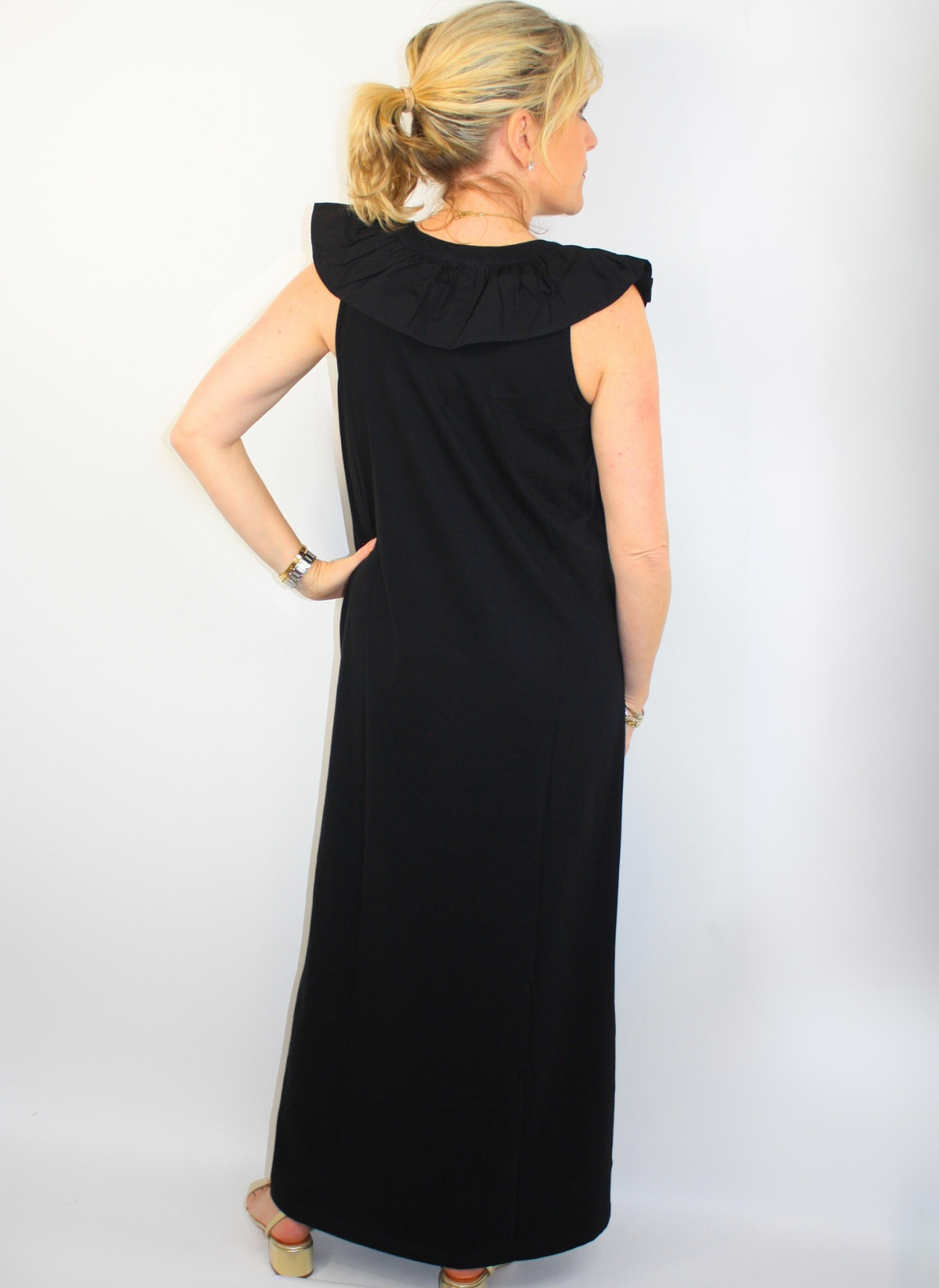 Kimi Ruffle Maxi Dress - Black