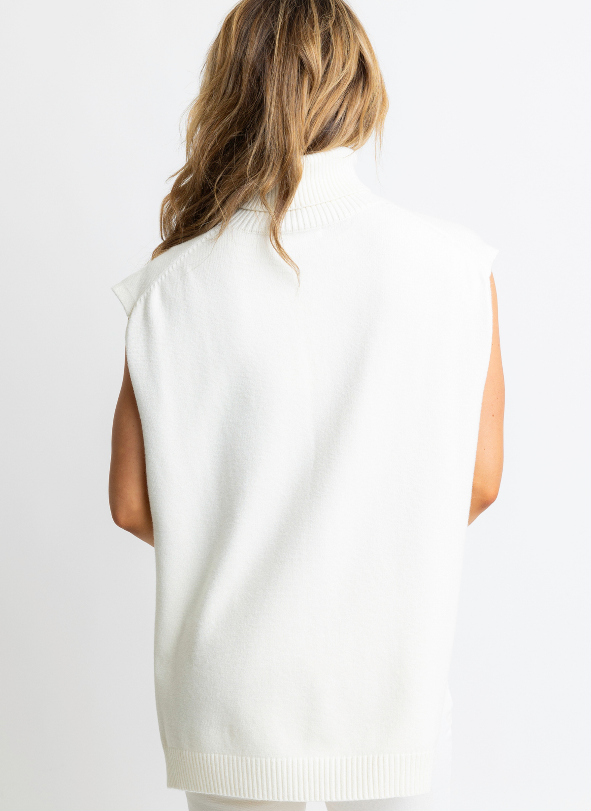 Hi-Lo T-Neck Sleeveless Sweater