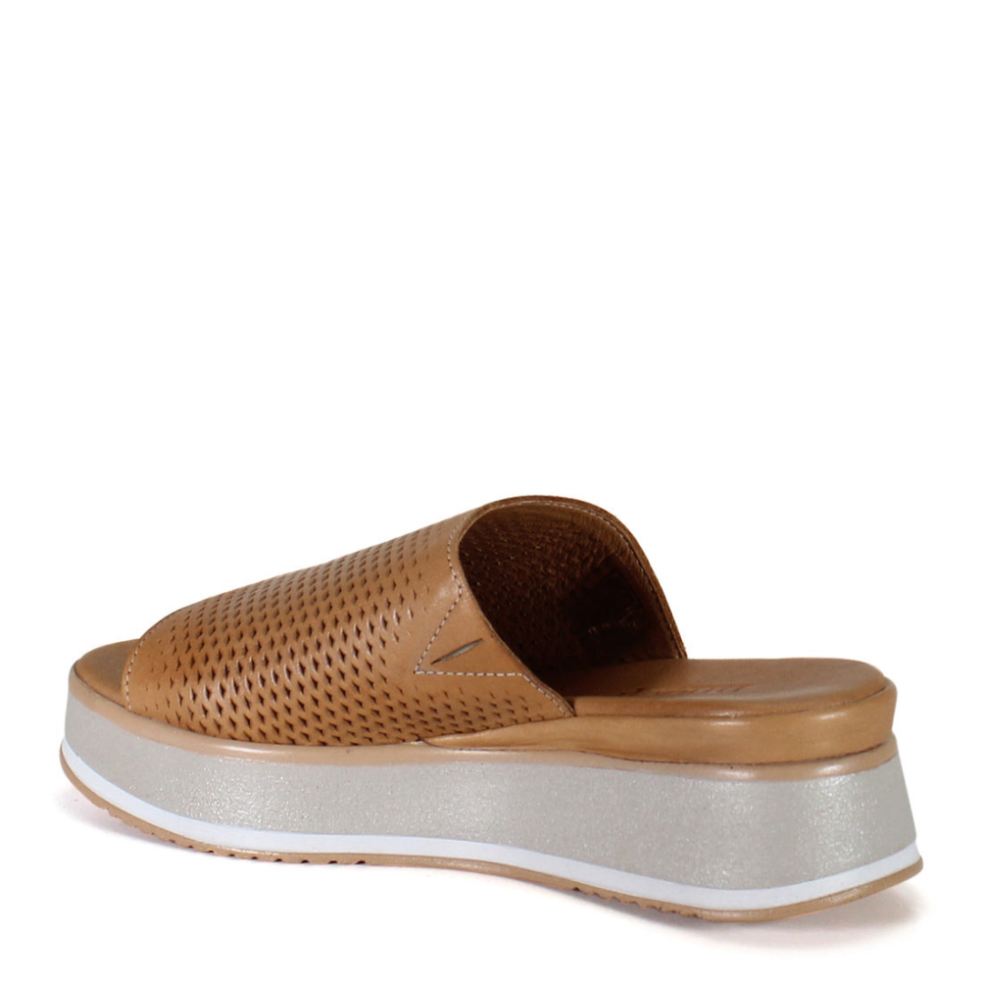 Pacific Slide Sandal - Coconut