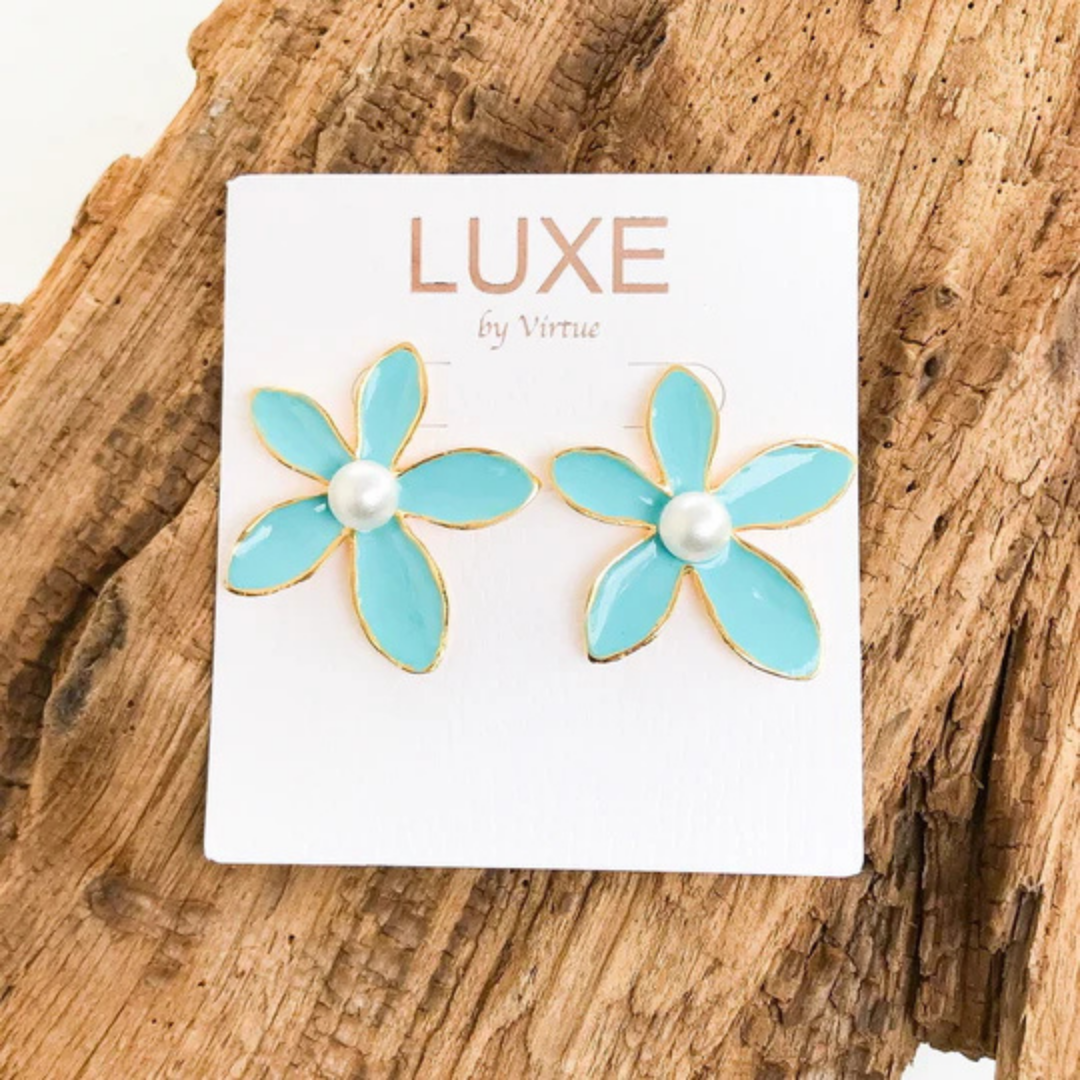 The Tracy Luxe Flower Earring