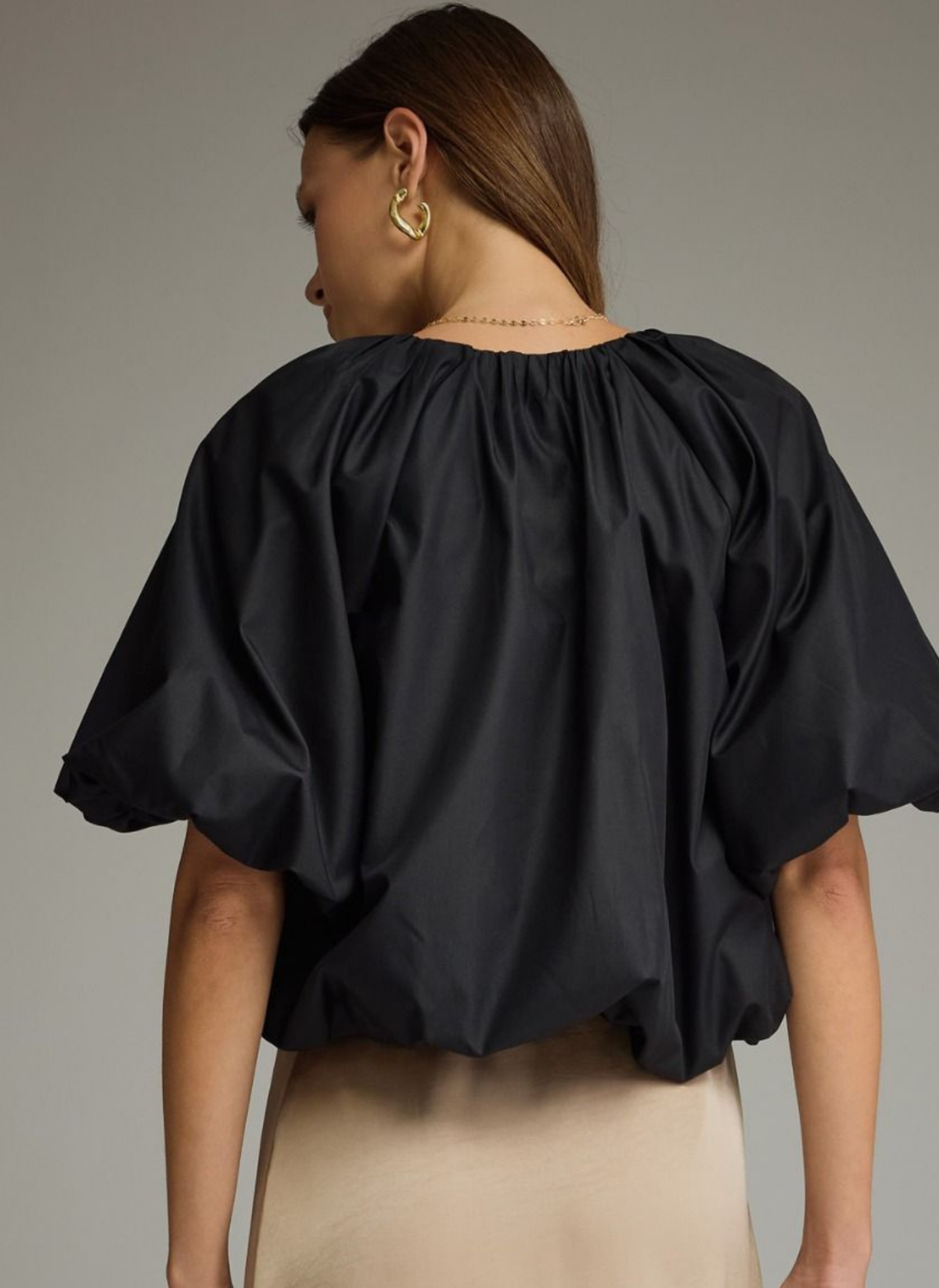 Signature Tie Neck Bubble Hem Top