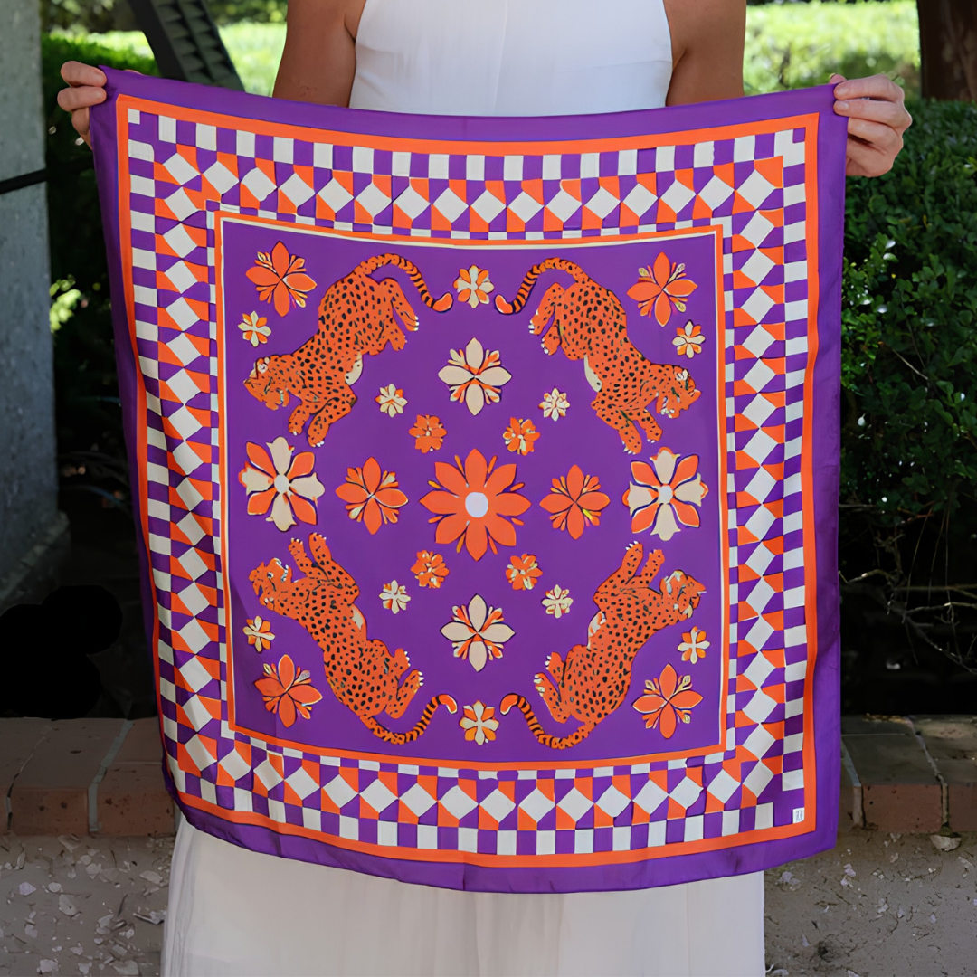 Hollis Medium Tiger Scarf