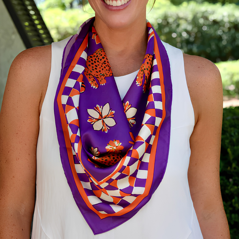 Hollis Medium Tiger Scarf