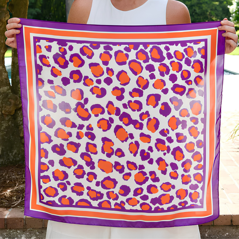 Meredith Medium Spotted Scarf