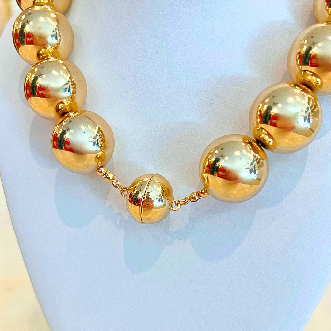25mm Ball Bead Magnetic Necklace