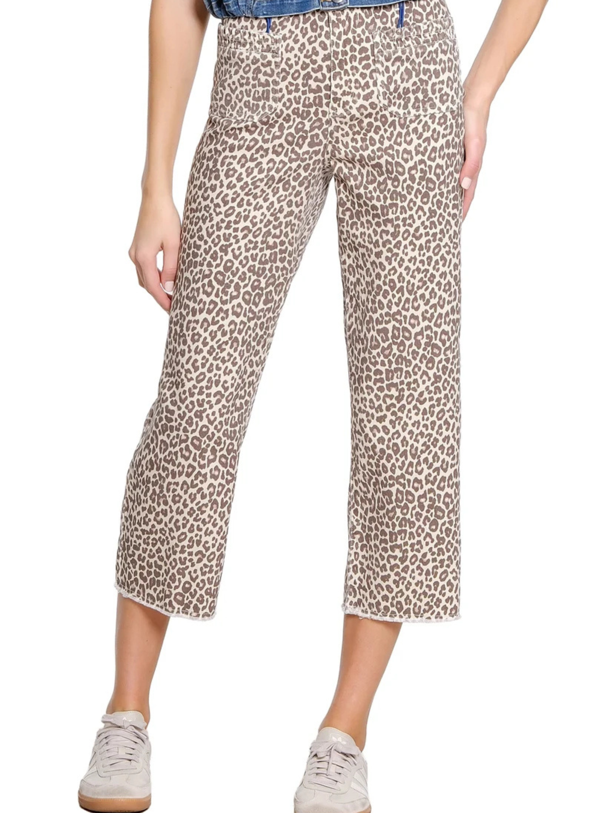 Pleat Patch Pocket Wide Leg Jean