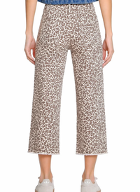 Pleat Patch Pocket Wide Leg Jean