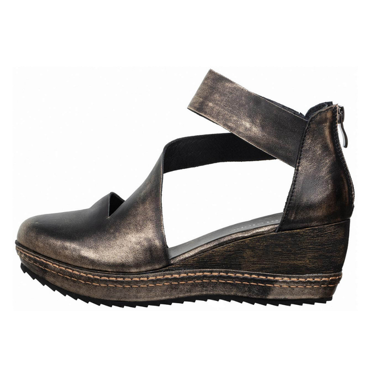 The Sadie Wedge