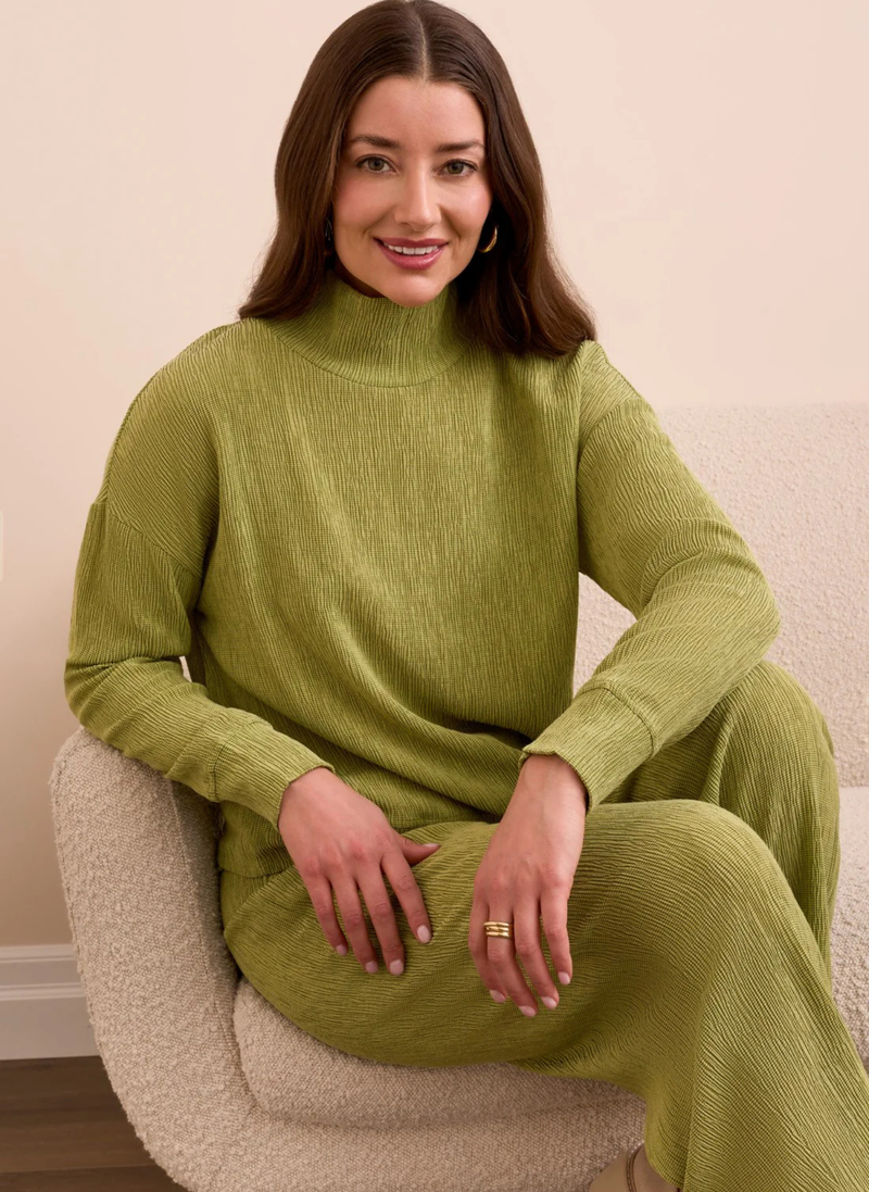 Two-Tone Crinkle Top