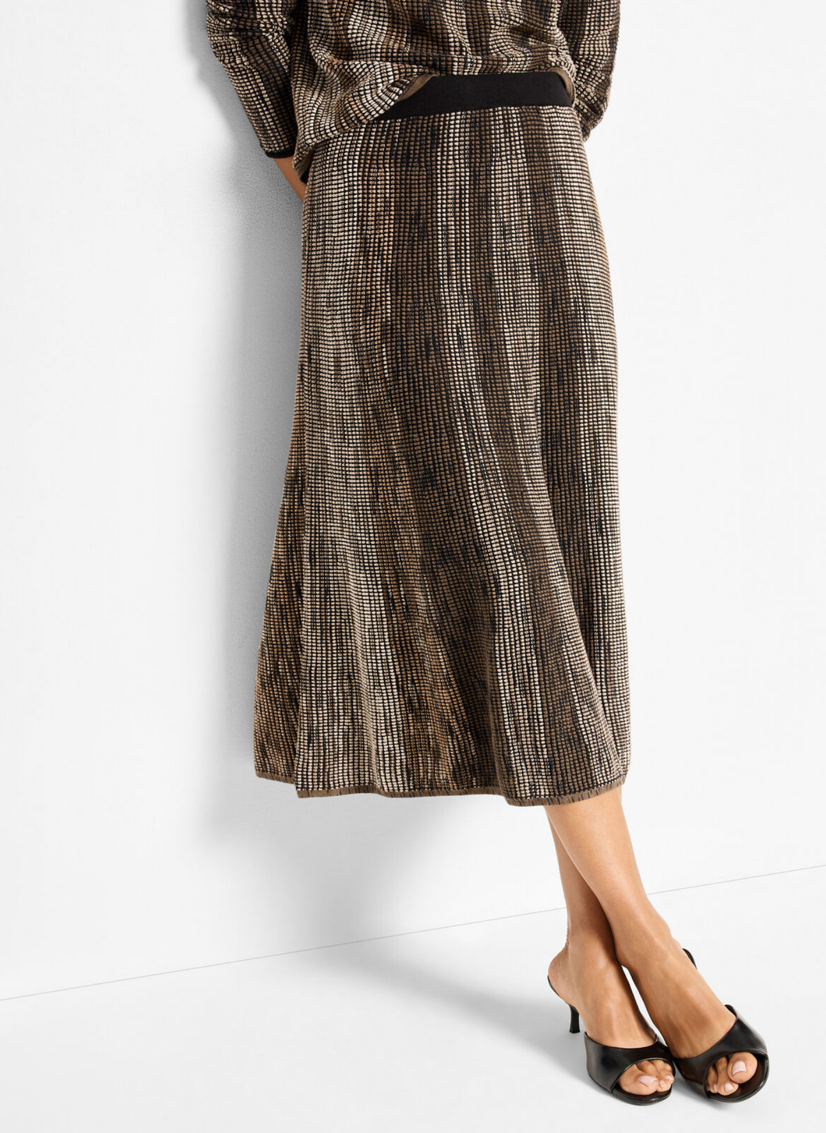 Ombre Pixel Knit Skirt