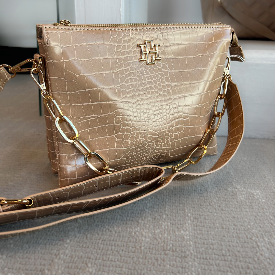 Ariana Crossbody