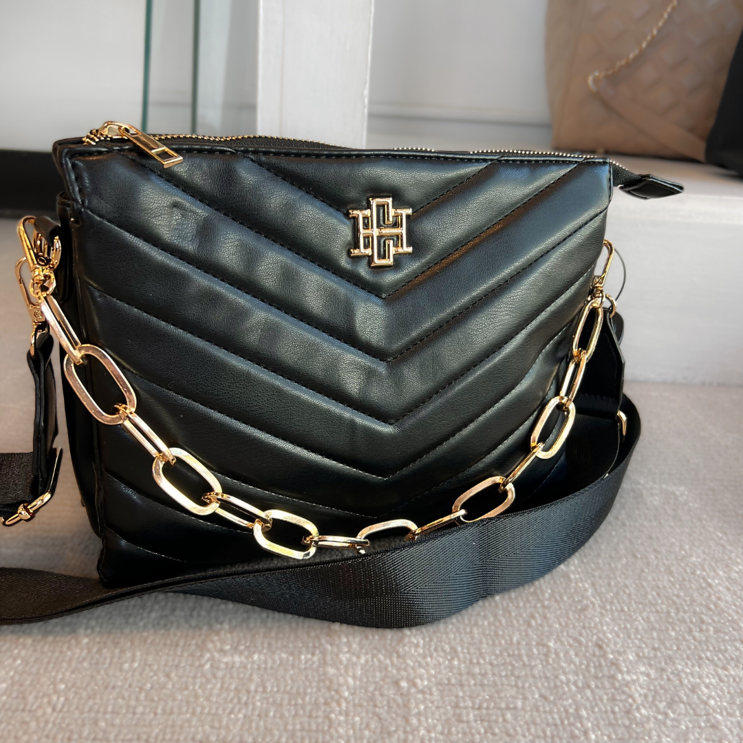 Ariana Crossbody