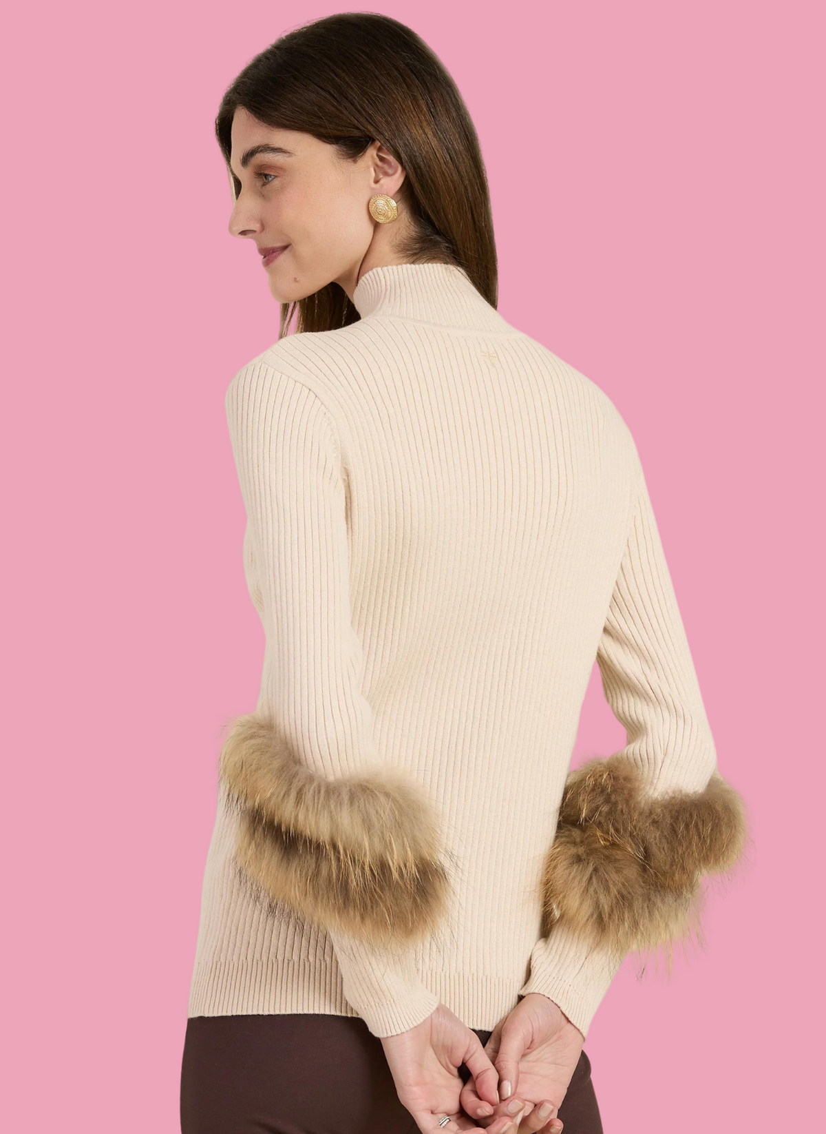Fur neck sweater on sale