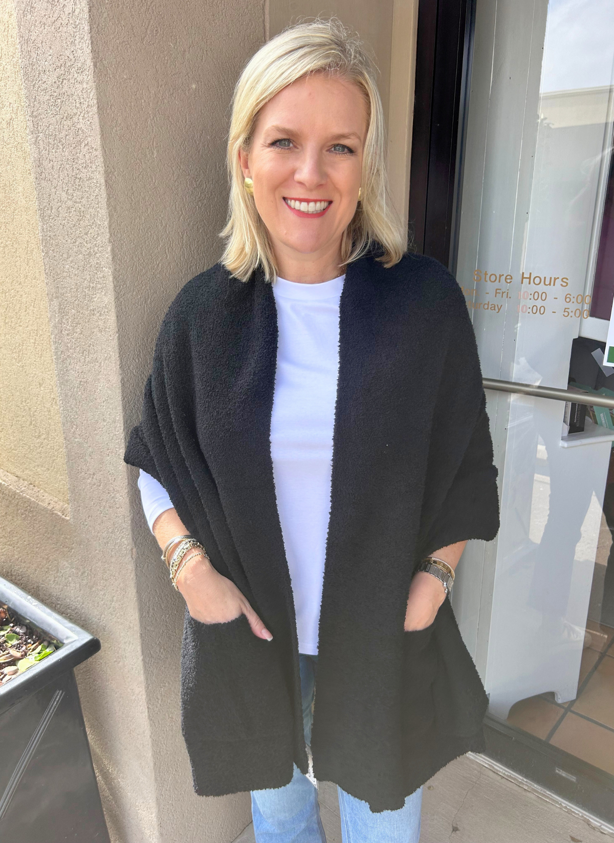 Plush Microfiber Wrap with Pockets